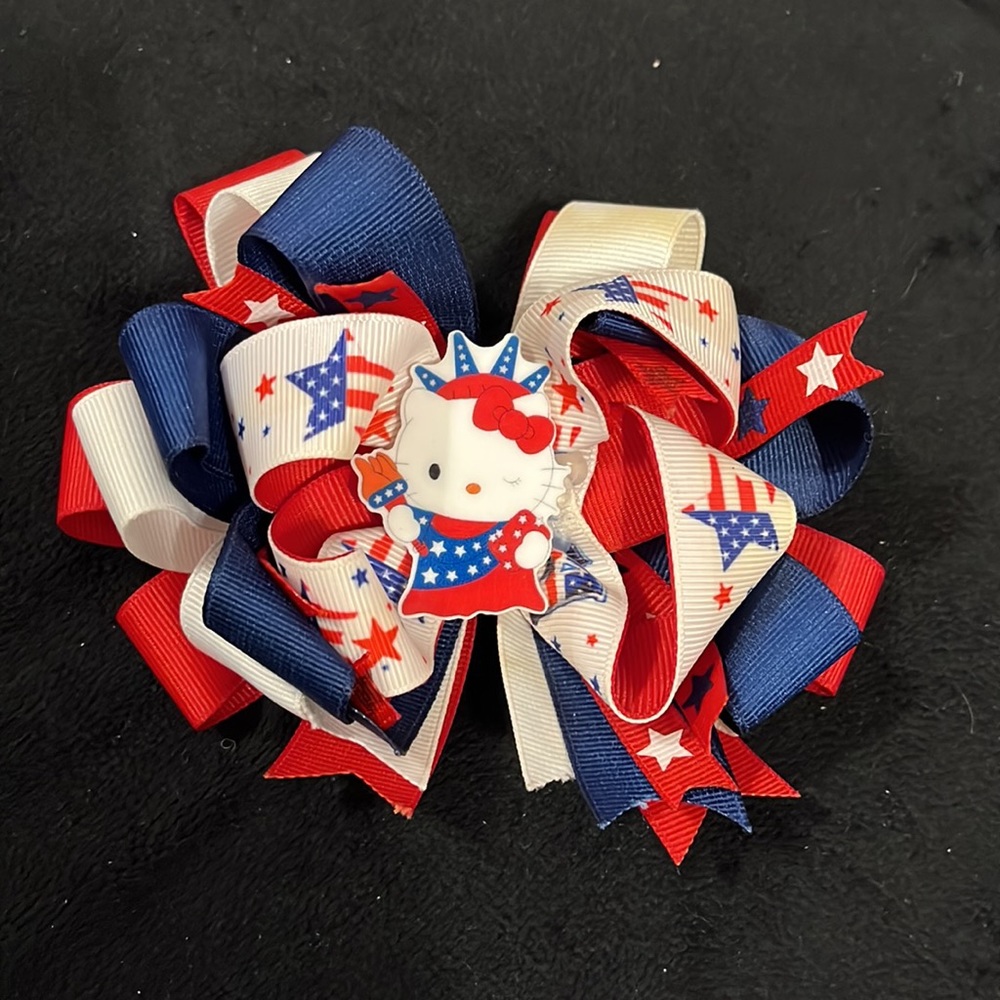 Hello Kitty Bundle - Picture 2 of 6